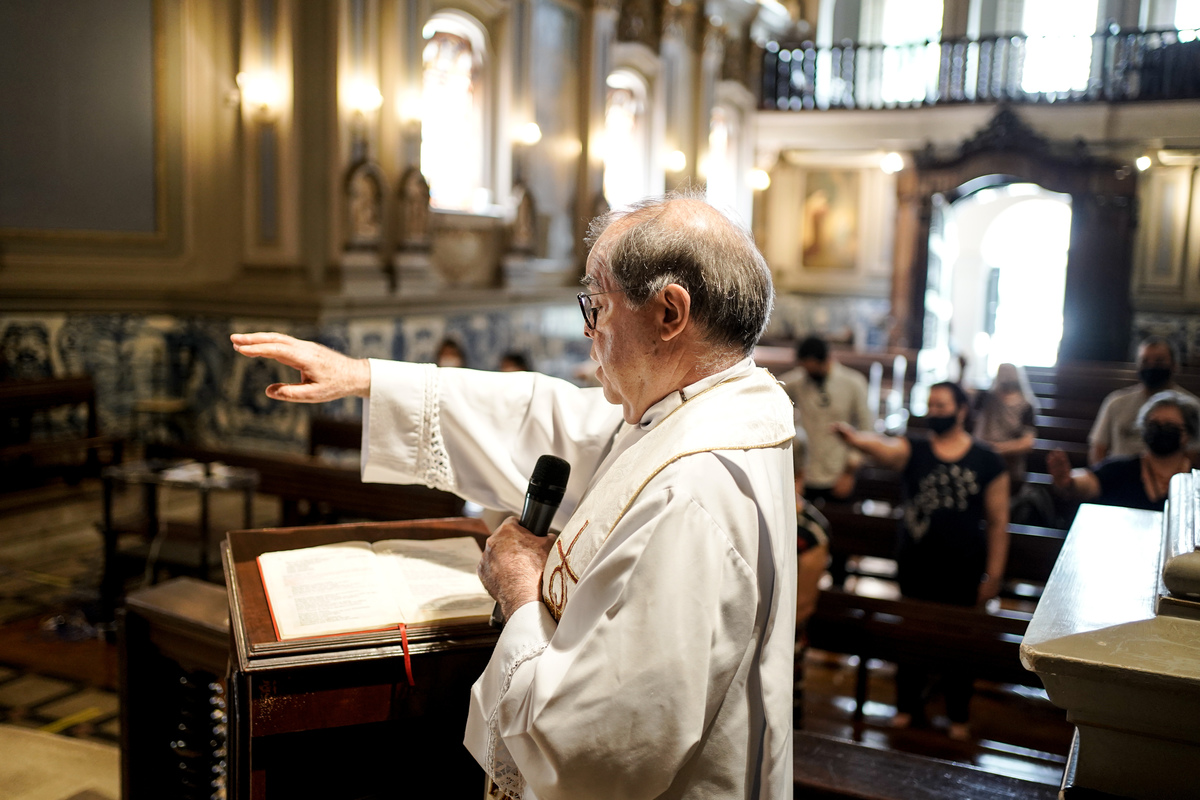 batizado Felipe capela da puc davi martins