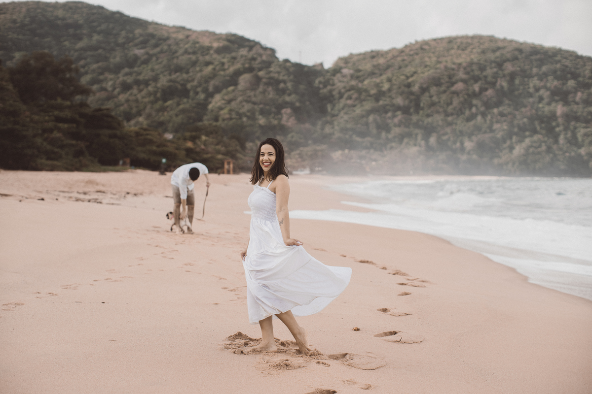 Ensaio pré wedding Rosi e Arthur praia são sebastião davi martins