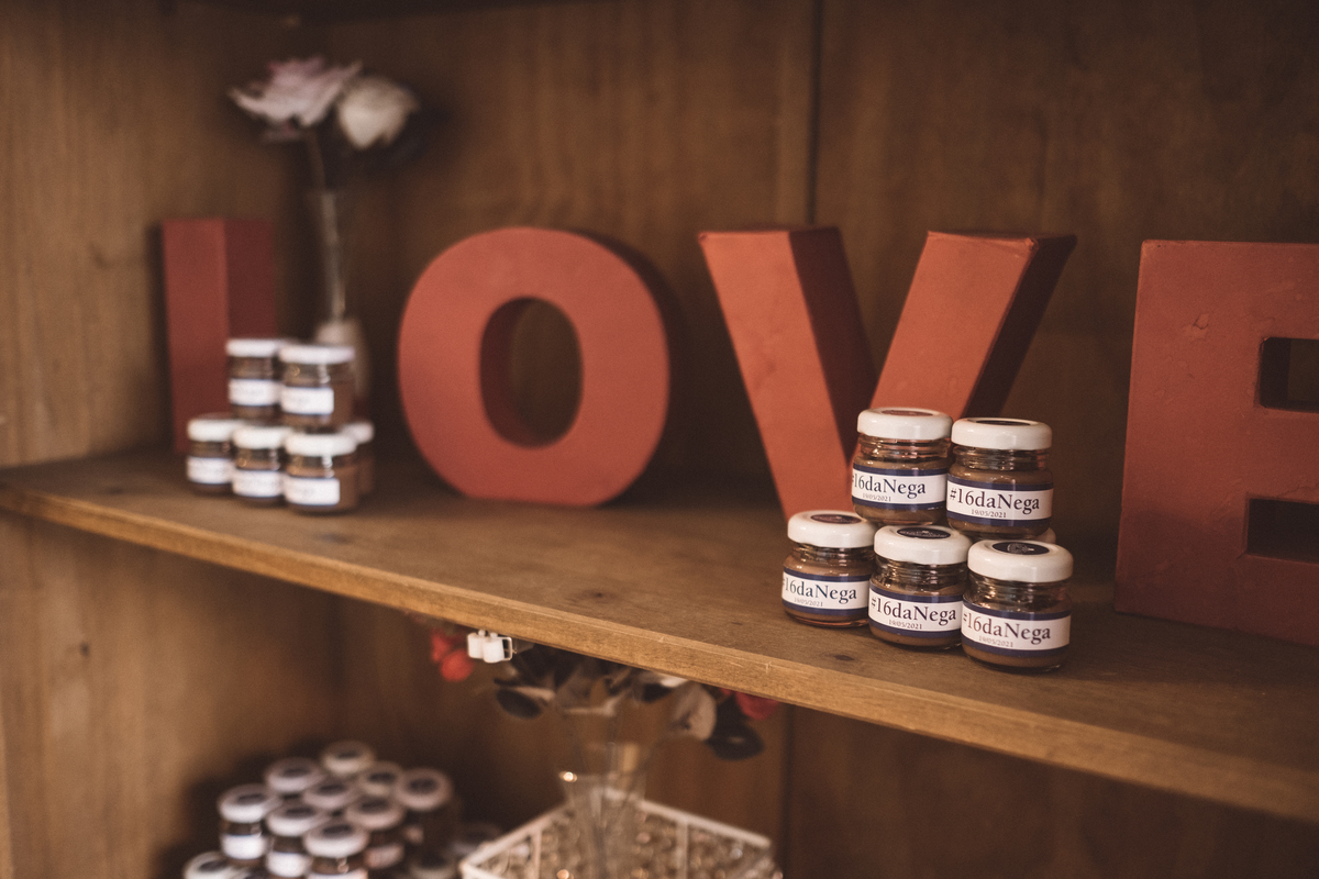 Aniversário 16 anos Gabriela Nega Buffet monte Oliveto 