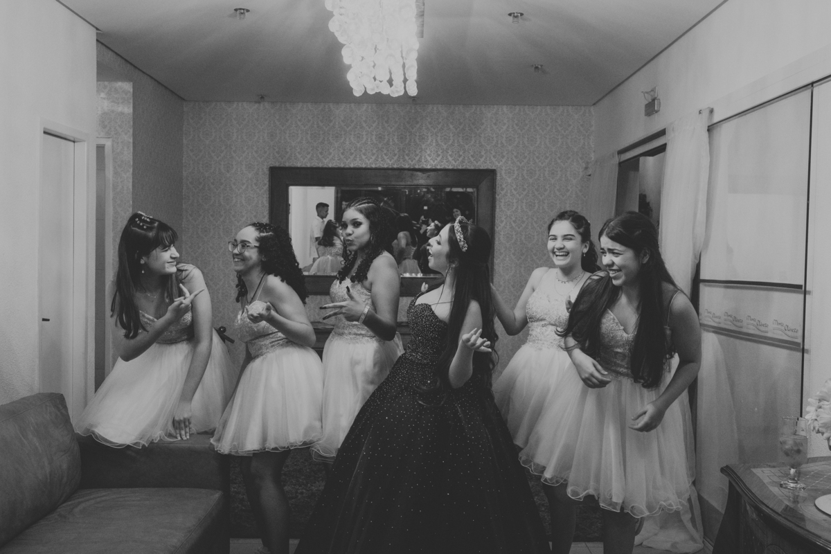 Aniversário 16 anos Gabriela Nega Buffet monte Oliveto 