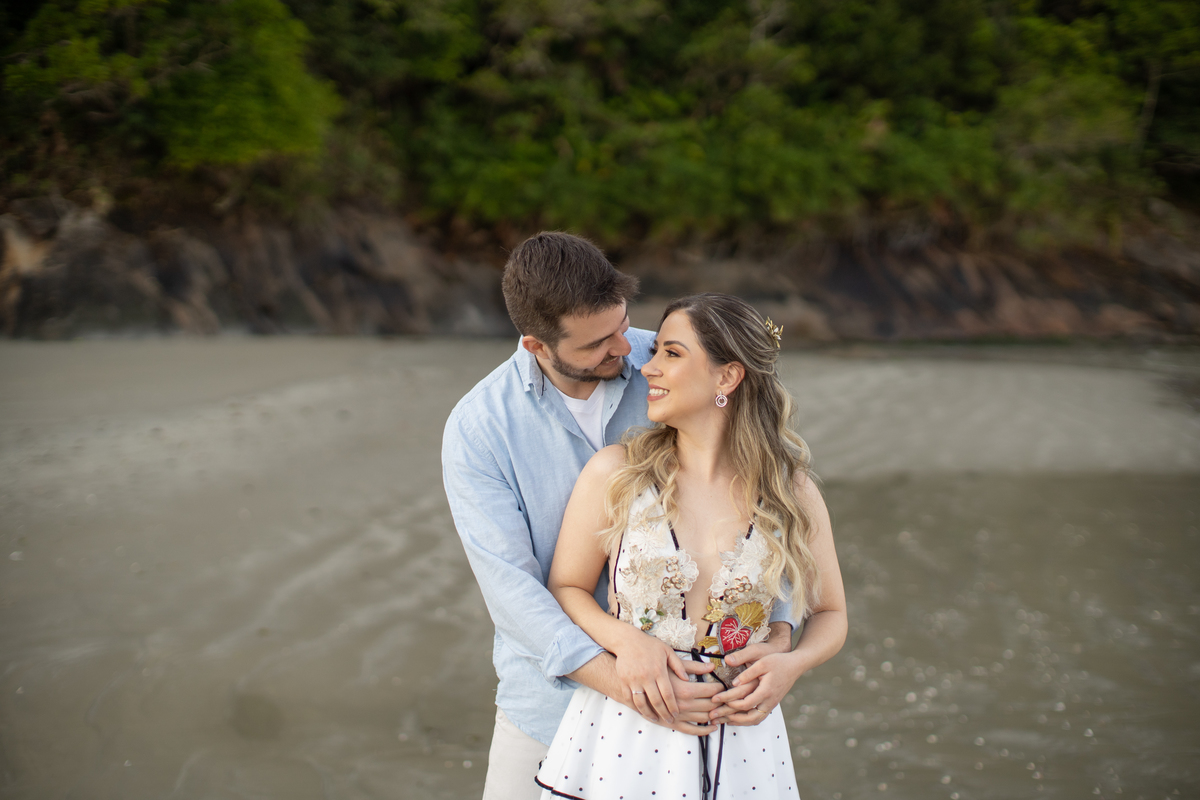 ensaio pré wedding Luiz e Priscila riviera praia davimartins