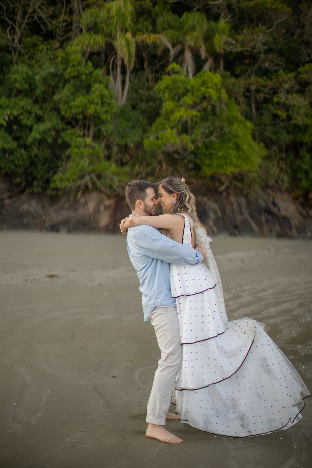 ensaio pré wedding Luiz e Priscila riviera praia davimartins