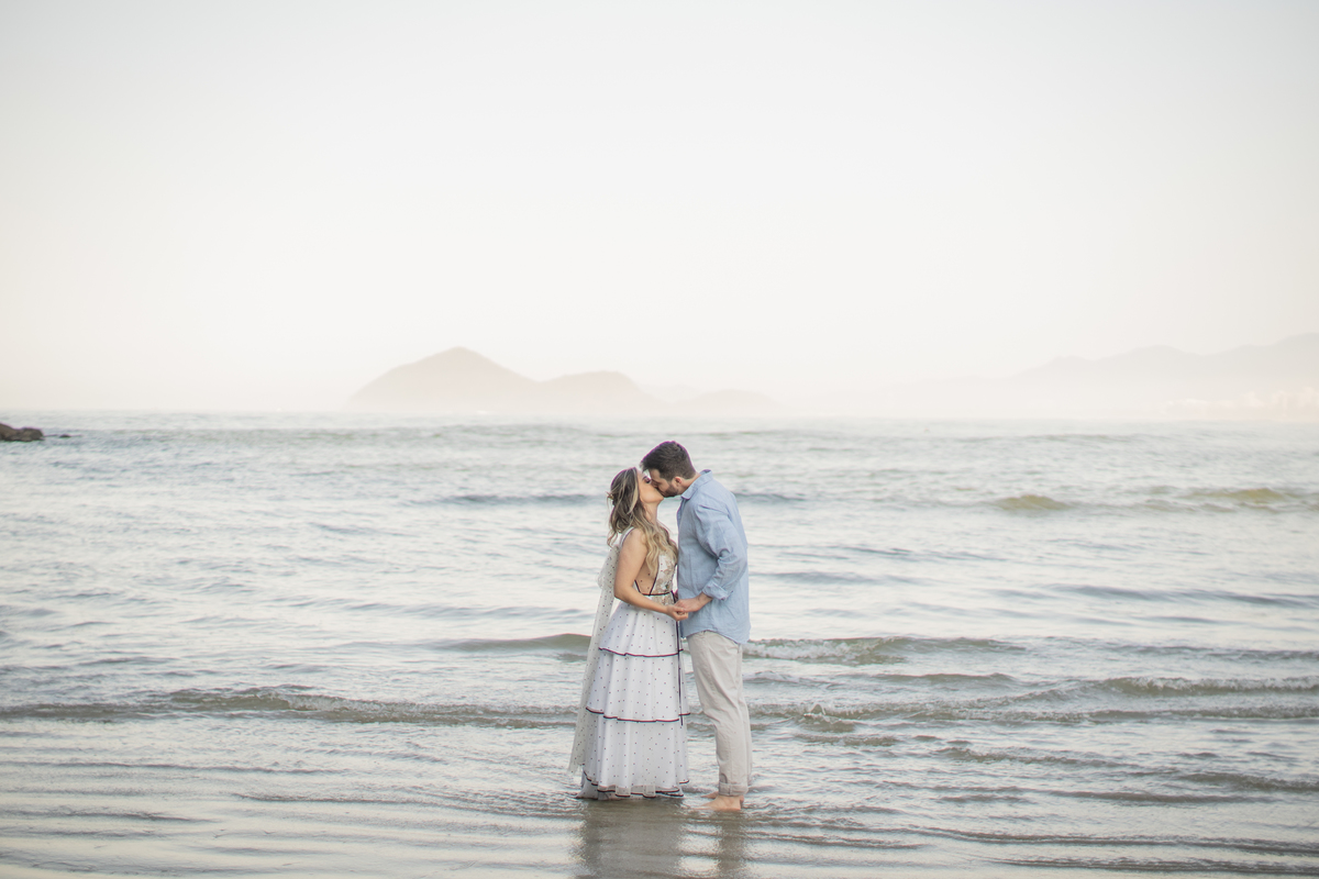 ensaio pré wedding Luiz e Priscila riviera praia davimartins