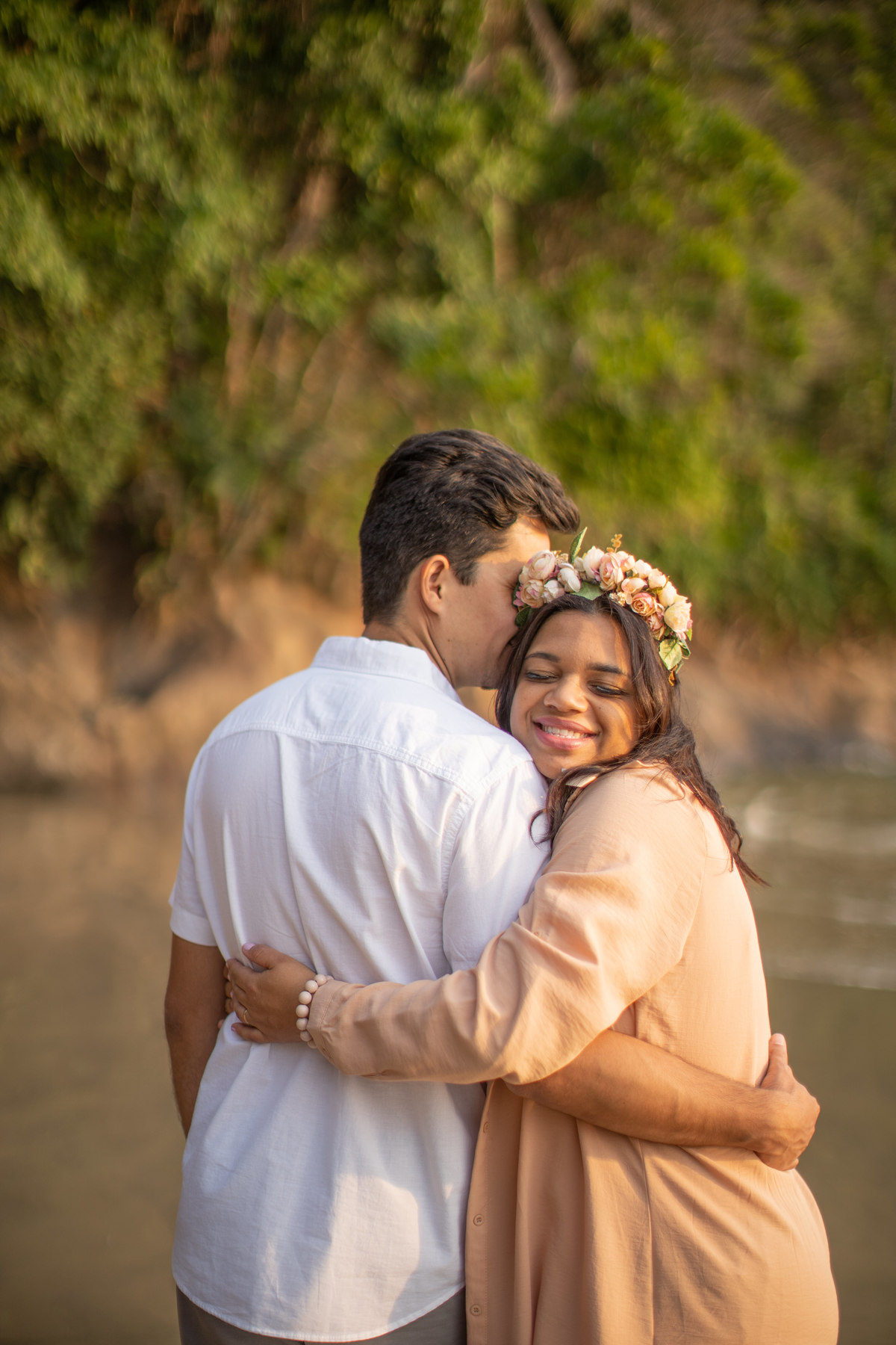 Ensaio gestante Bruna Rafael praia riviera