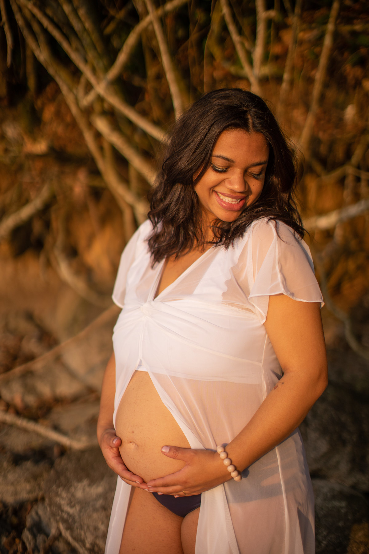 Ensaio gestante Bruna Rafael praia riviera