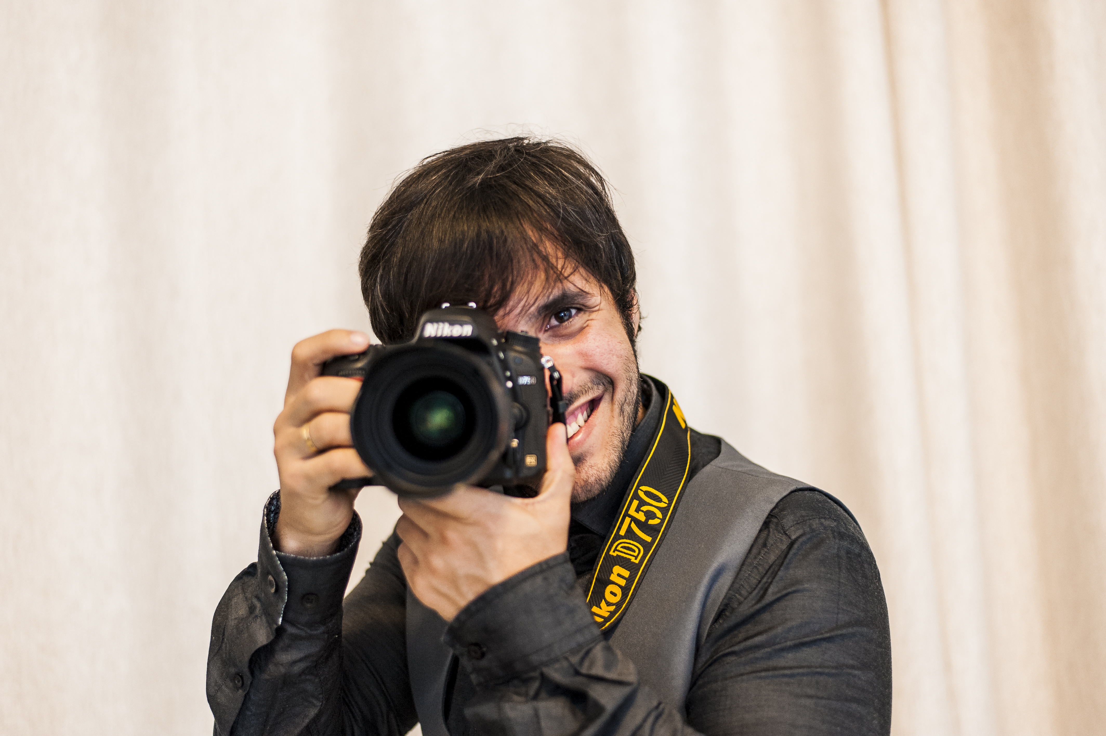 Sobre Fotografia de Casamento, 15 anos, família, infantil e gestante.