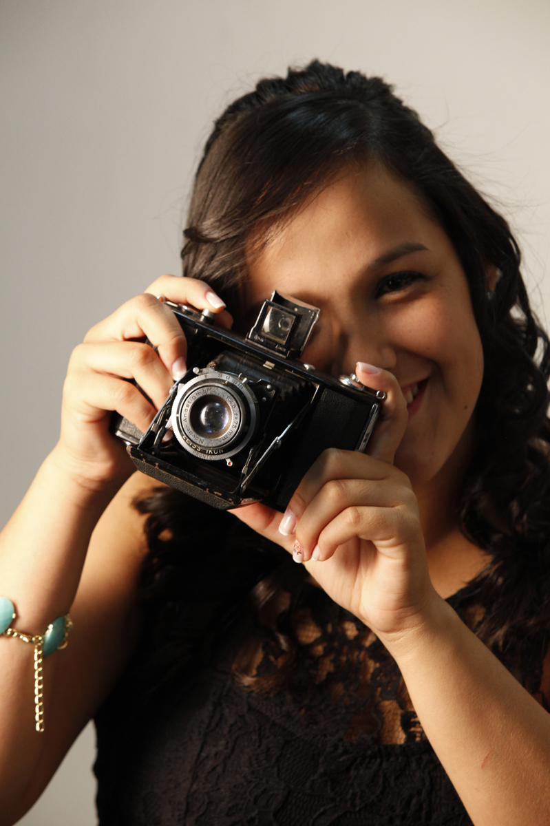 olha o passarinho. olha a foto. olha essa modelo querendo tomar minha vaga. nada disso. e assim foi o ensaio fotografico para confeccionar o book. venha conhecer nico fotografo e visite o site e blog.nicofotografo.com.br.