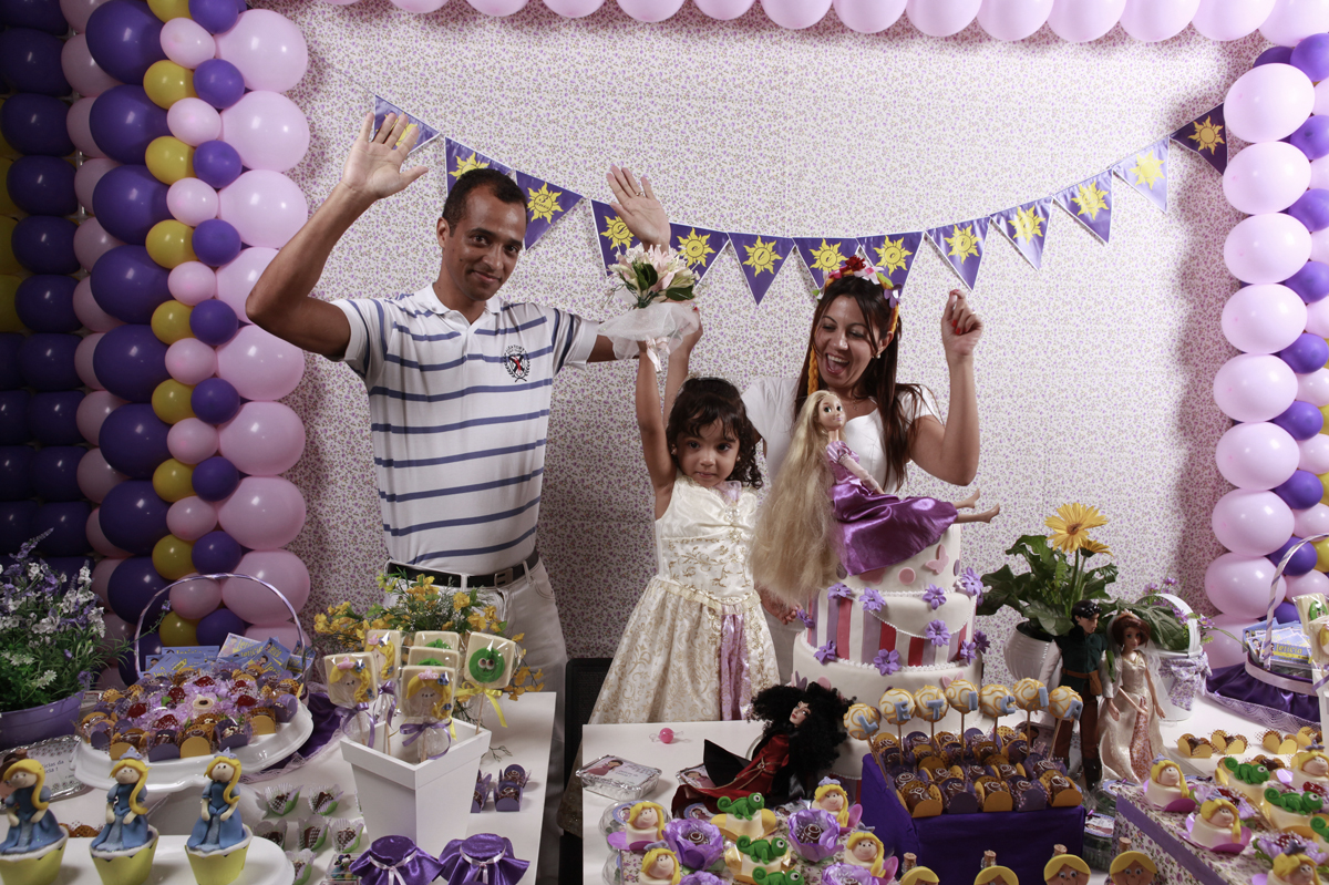e pic e pic.... parabens e pura alegria nesta data de seu aniversario, foi possivel captar esses momentos pela lente do fotografo nico localizado na octogonal em brasilia