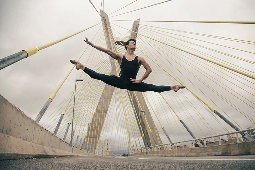 Ensaio fotográfico com Yoshi Suzuki
Ensaio Ballet Urbano  em São Paulo na ponte estaiada.