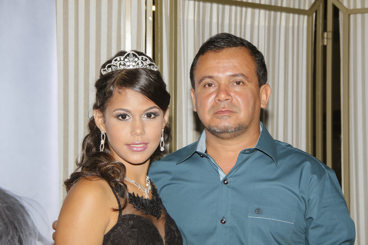 Brenda Barros - foto de 15 anos - fotos por Eliseu Batista