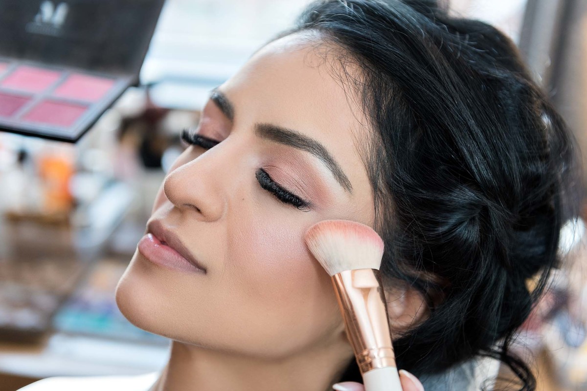 Making of da noiva Débora, com maquiagem e cabelo para o casamento no Brás, São Paulo