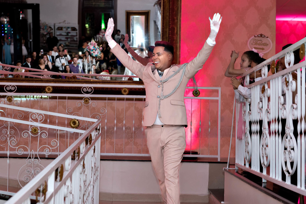 Príncipe da Jamile se apresentando para os convidados