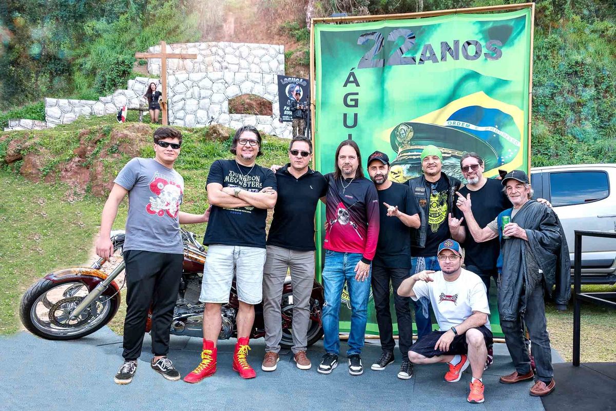 Show Banda Eruption V - Aniversário 22 Anos Águias TS Moto Clube no Parque do Rizzo - Embu