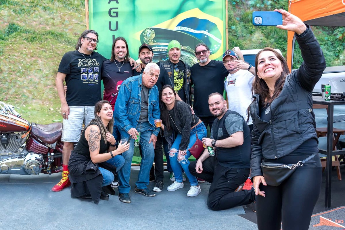 Show Banda Eruption V - Aniversário 22 Anos Águias TS Moto Clube no Parque do Rizzo - Embu