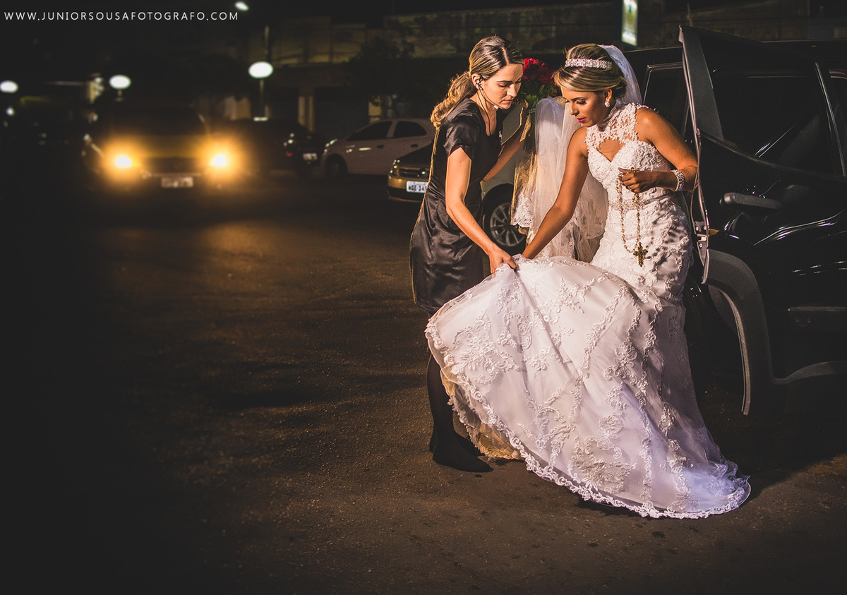 noiva no carro