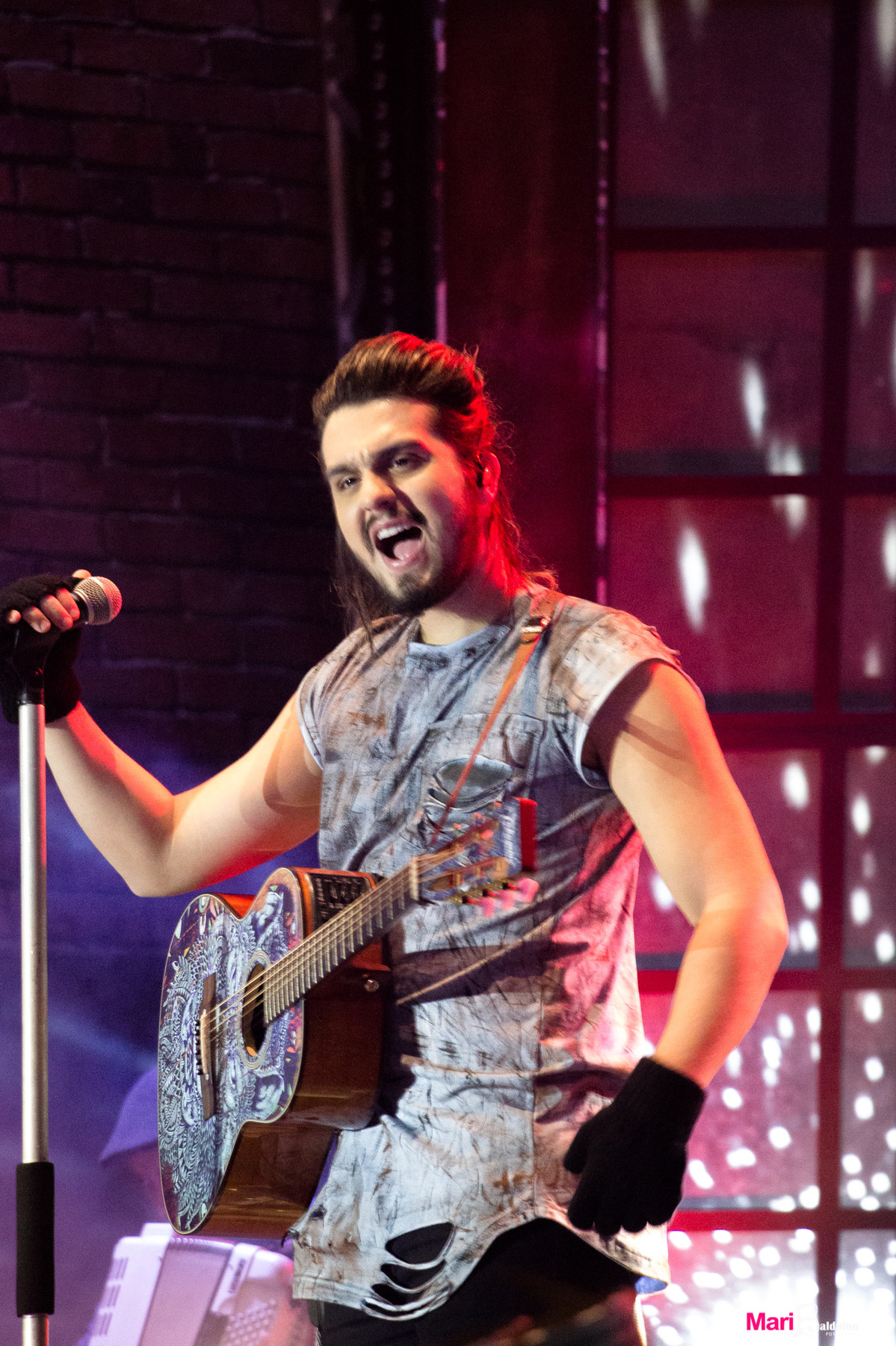 Luan Santana cantor
