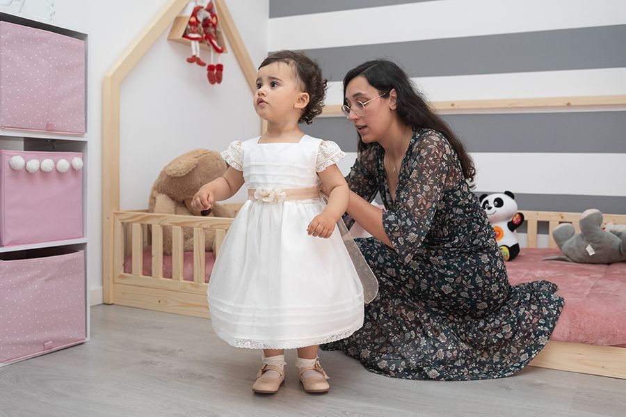 A minha Madrinha a vestir-me