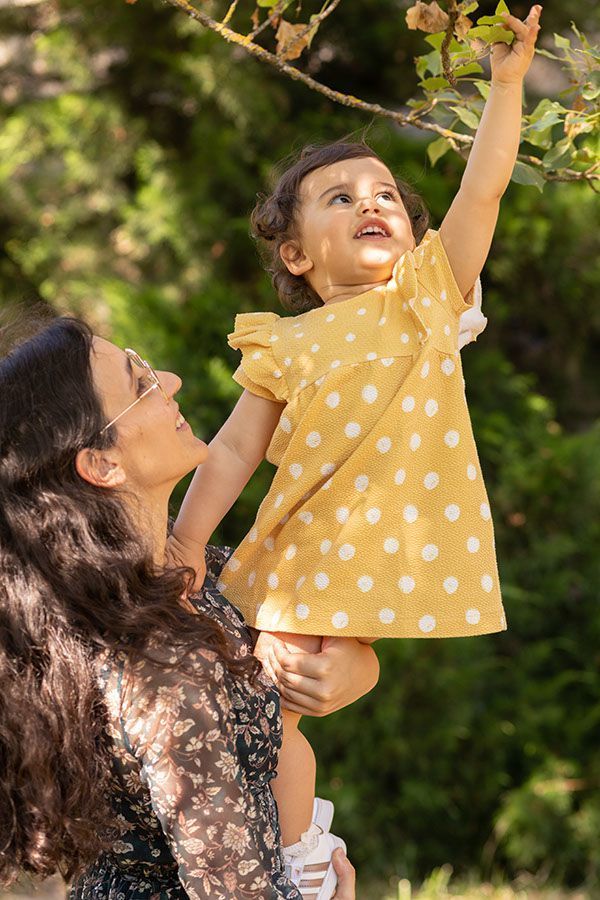 A brincar com as folhas