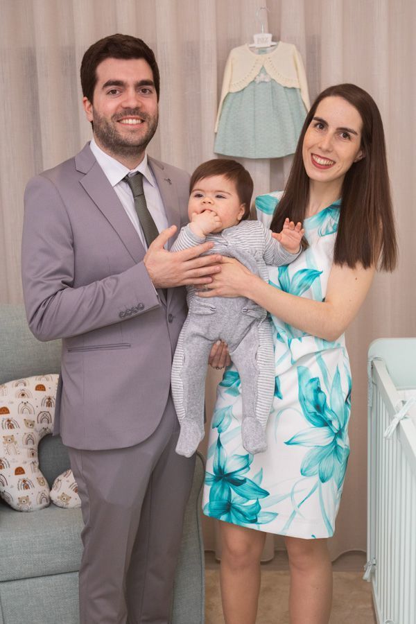 A Leonor com a mãe e o pai