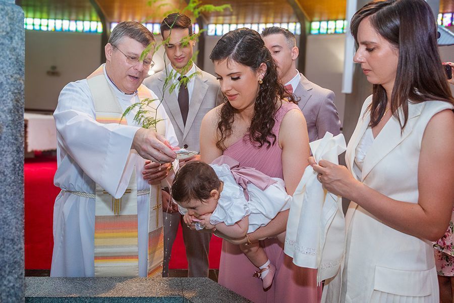 O meu Batismo na Igreja Nossa Senhora de Fátima - viseu