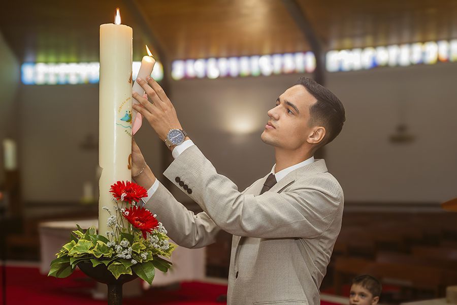 O meu Padrinho a aceder a vela