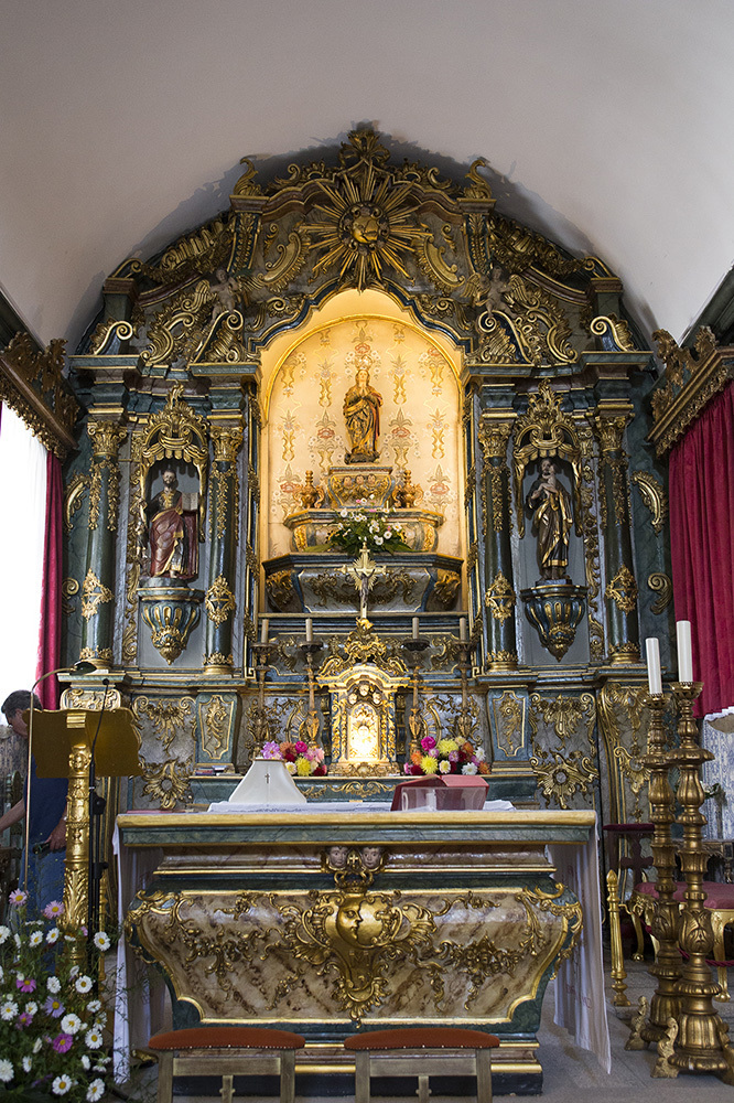 Na Igreja nova em Viseu