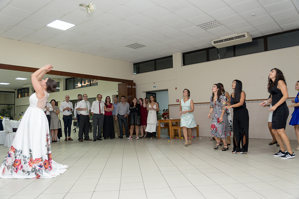 O lançamento do ramo da Noiva