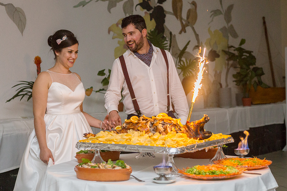 Os noivos no Restaurante O Careca - Miranda do Corvo Casamento