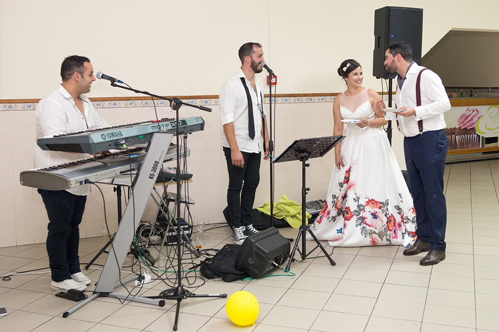 uma música especial dedicada aos noivos