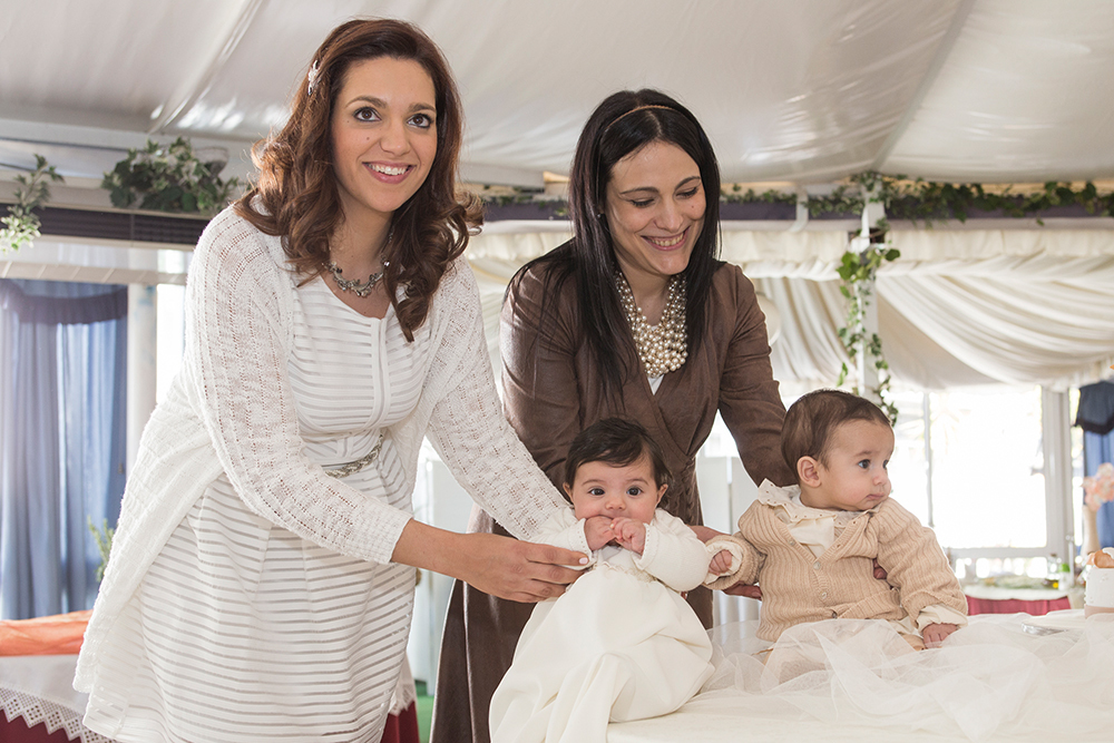 As mães do pequenos Baptizados em plena festa - Viseu
