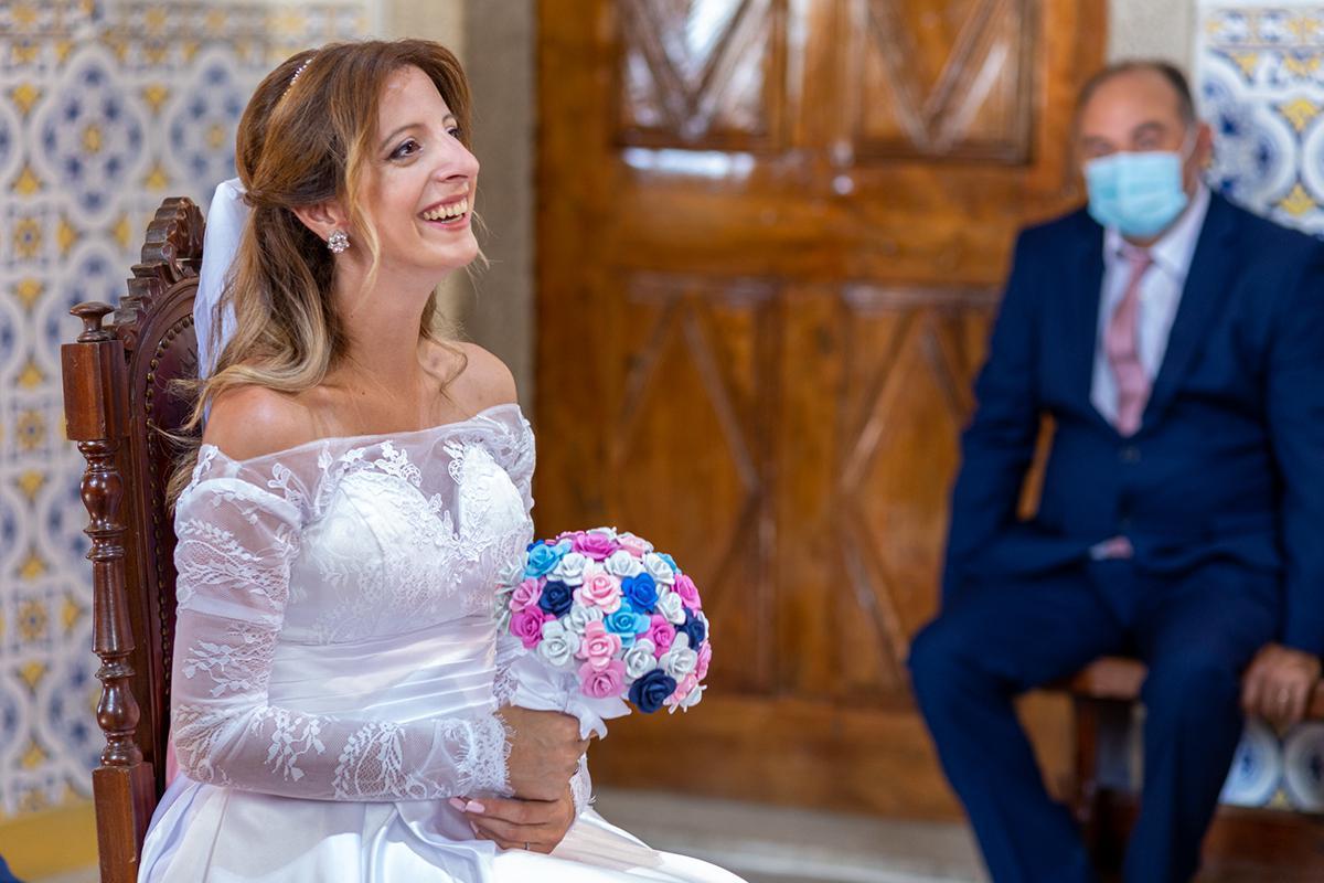 A Noiva na Igreja de Moimenta da Beira