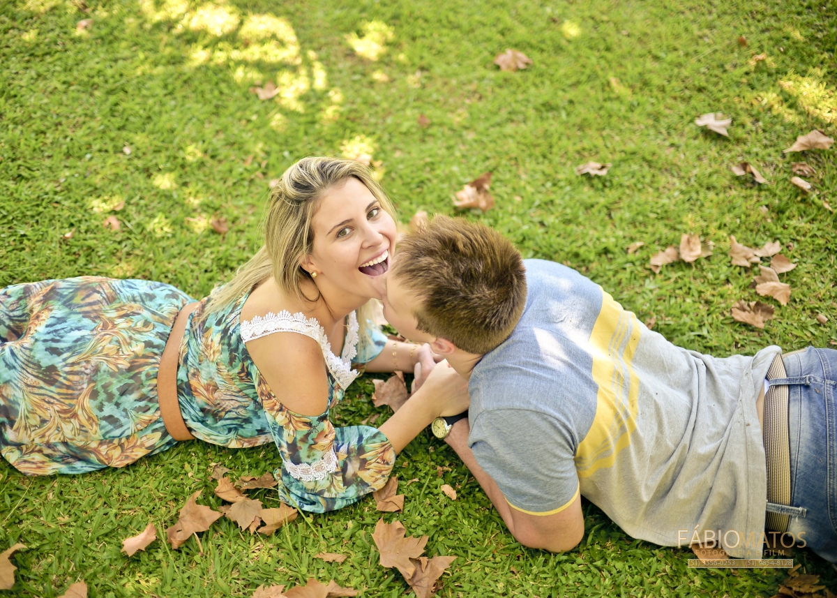 scheila-e-rafael_sessao-pré-casamento_bento-goncalves_serra-gaucha__fotografia_fotografo-fabio-matos_fotos-diferentes-de-casamento_pre-casamento-rs_fotografia-de-sessao-pre-casamento-espontanea_fotos