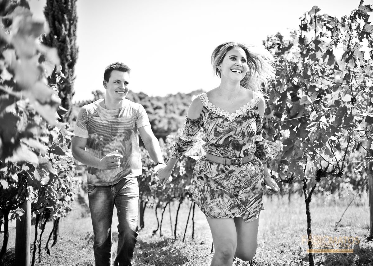 scheila-e-rafael_sessao-pré-casamento_bento-goncalves_serra-gaucha__fotografia_fotografo-fabio-matos_fotos-diferentes-de-casamento_pre-casamento-rs_fotografia-de-sessao-pre-casamento-espontanea_fotos