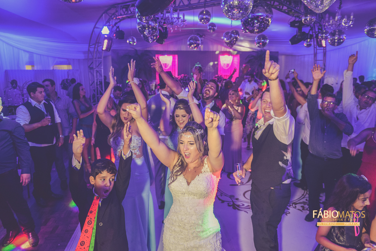 daiana-e-tiago_casamento_casamento_litoral_fotografia_fotografo-fabio-matos_fotos-diferentes-de-casamento_osorio-casamento-rs_fotografia-making-of