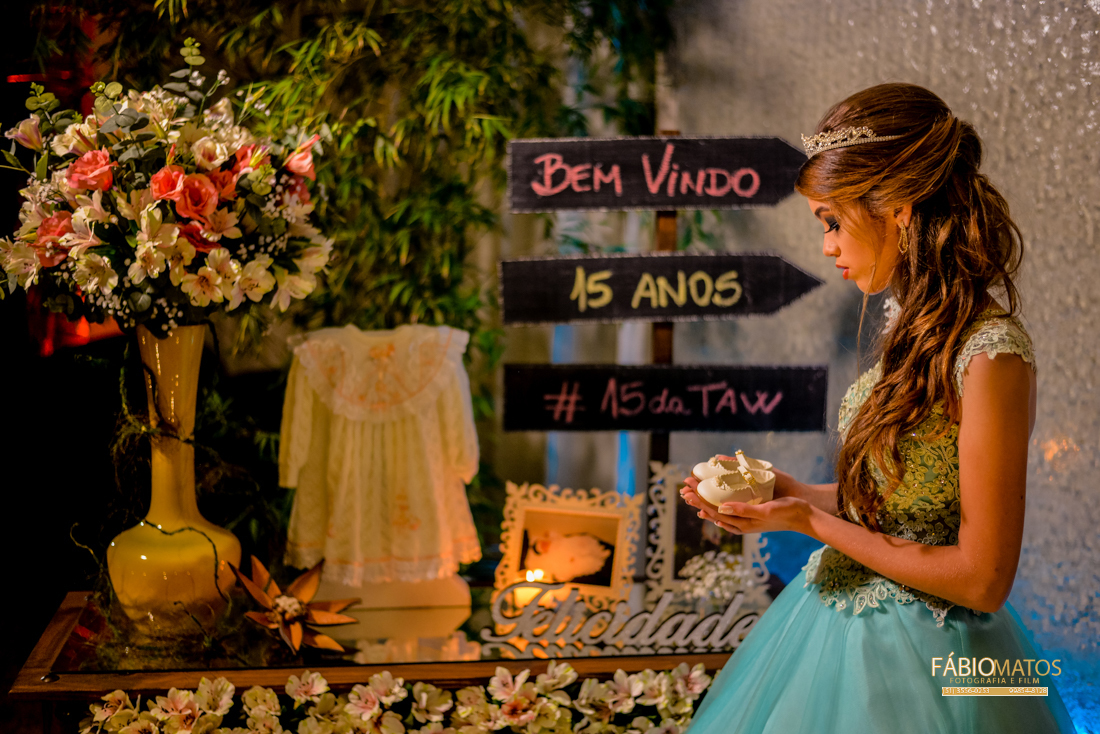 15-anos-festa-debutante-vestido-dress-sonho-dream-fábio-matos-fotográfo-fotografias-fotos-evento-rs-girl-menina-eventos-estância-velha-vale-dos-sinos-serra-gaúcha-make-maquiagem-fotos-diferentes-alegria-love-decor-photography-photo