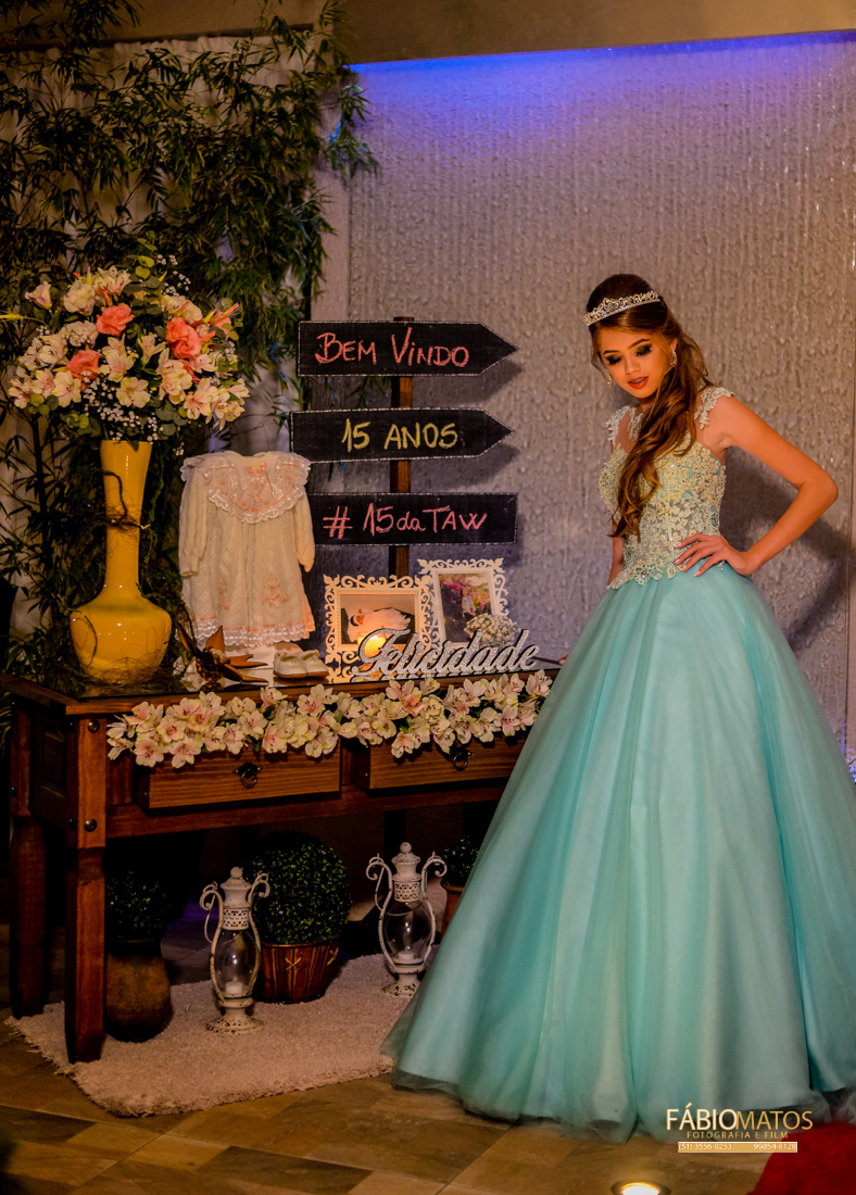 15-anos-festa-debutante-vestido-dress-sonho-dream-fábio-matos-fotográfo-fotografias-fotos-evento-rs-girl-menina-eventos-estância-velha-vale-dos-sinos-serra-gaúcha-make-maquiagem-fotos-diferentes-alegria-love-decor-photography-photo