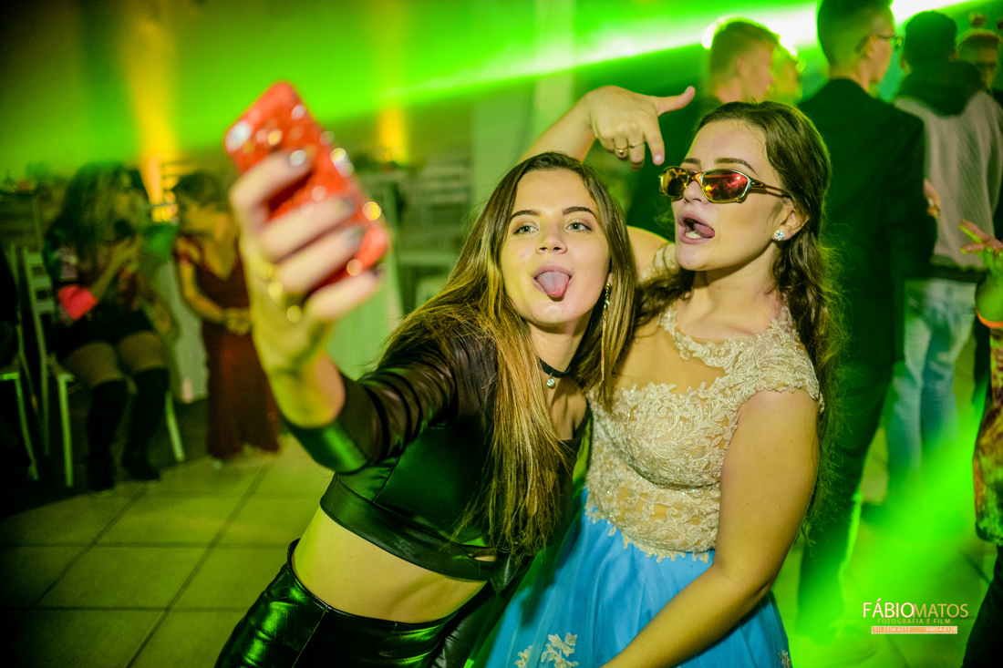 -15th-15anos-festa-makingof-15-years-ivoti-vestido-debutante-festade15anos-rs
-fábiomatos-fotografia-fotógrafo-estânciavelha-salãodebeleza 