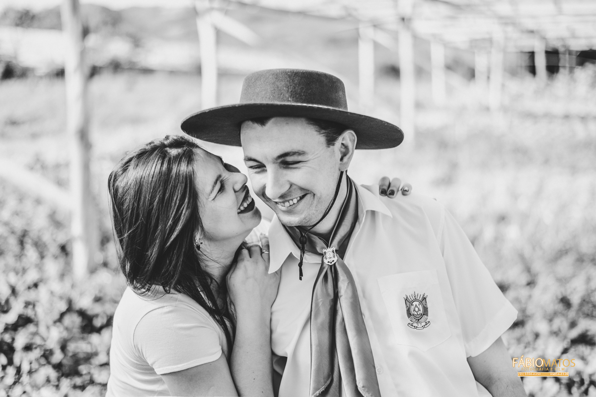 casamento-wedding-sessão-session-pre-casamento-pre-wedding-sessão-casal-ismael-isis-ises-fotos-diferentes-fábio-matos-fotos-fotógrafo-fotografias-photos-serra-rs-r.s