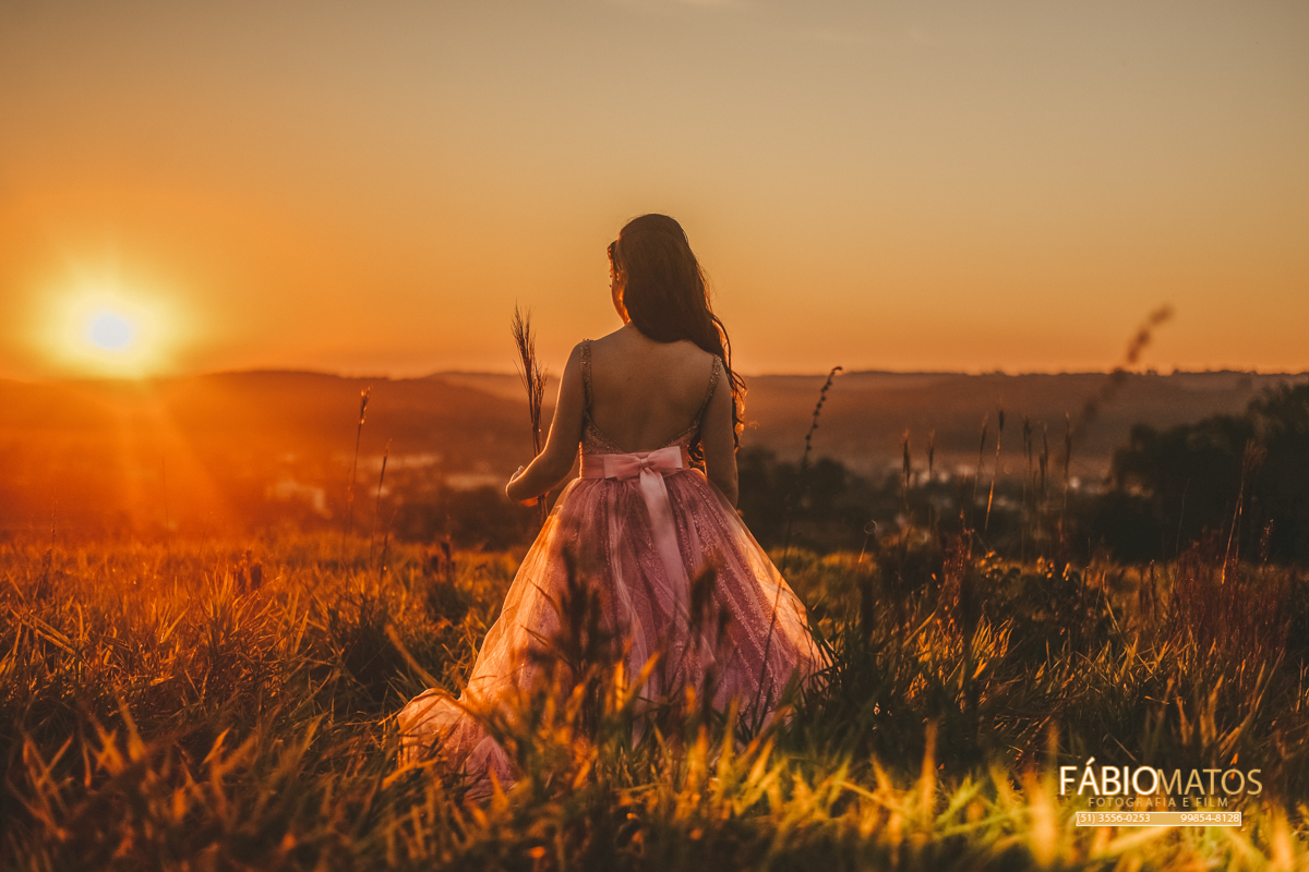 15-anos-debutante-makingof-vestido-pôr-do-sol-espaço-festas-estância-velha-fotografia-fábio-matos-externas-make-maquiagem-fifteen (1)