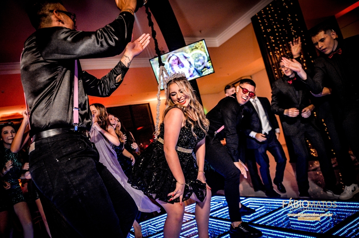 15anos-15th-debutante-festa-festa15anos-limousne-fábio-matos-fabiomatos-vestido-15th-fotografia-fotógrafo-evento-festa-sonho