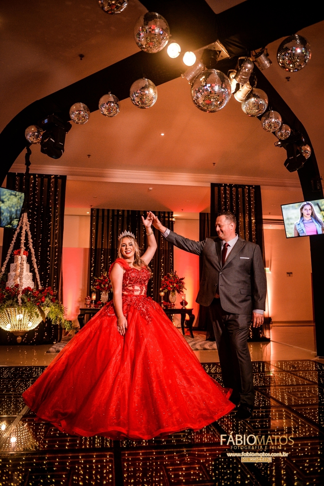15anos-15th-debutante-festa-festa15anos-limousne-fábio-matos-fabiomatos-vestido-15th-fotografia-fotógrafo-evento-festa-sonho