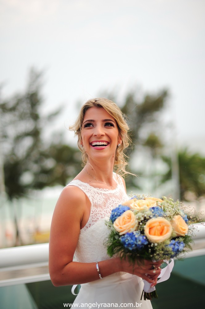 fotografia do making off da noiva para o casamento folk de dia na Barra da Tijuca RJ