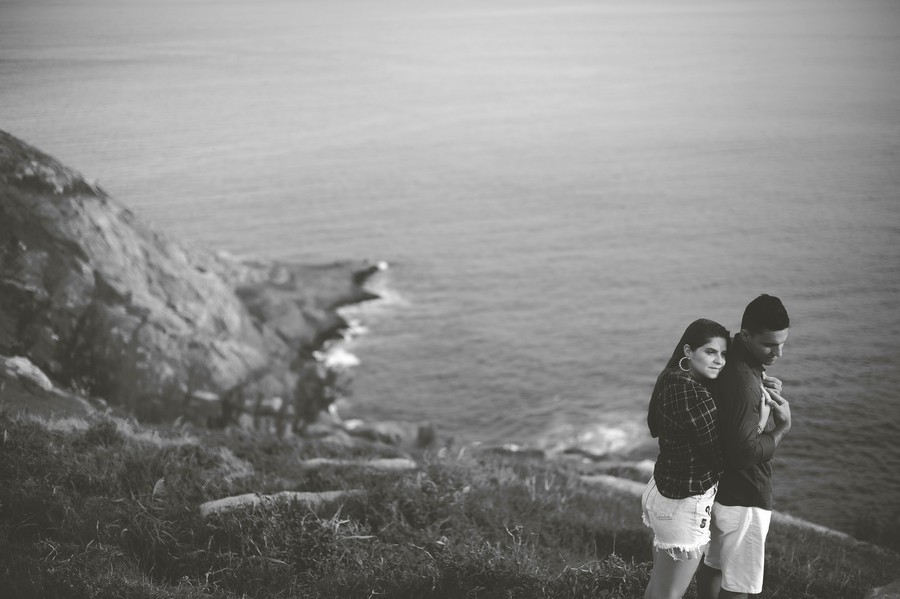 Ensaio de casal no pontal do Atalaia em Arraial do Cabo RJ por Angely Ráana fotografias