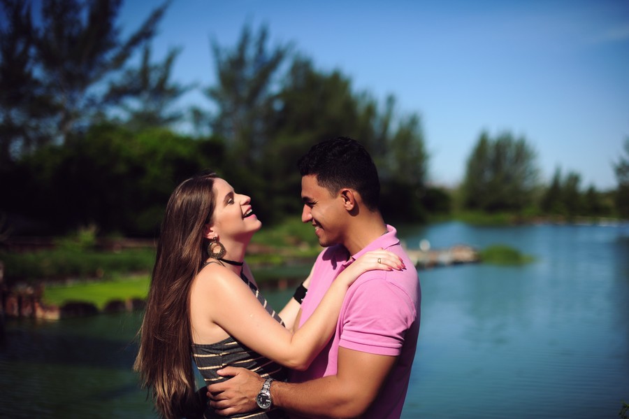 Ensaio de casal em Arraial do Cabo RJ por Angely Ráana fotografias