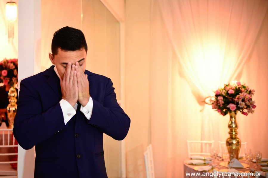 Cerimônia de casamento realizado no espaço de festa 1001 em São Gonçalo