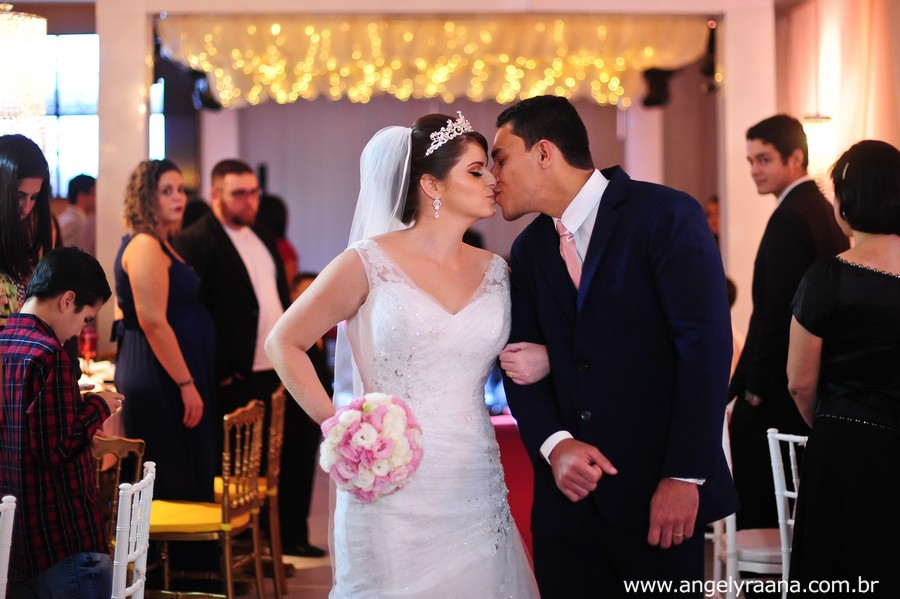 Cerimônia de casamento realizado no espaço de festa 1001 em São Gonçalo