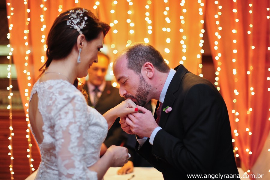 troca de alianças do mini wedding no restaurante nanquin