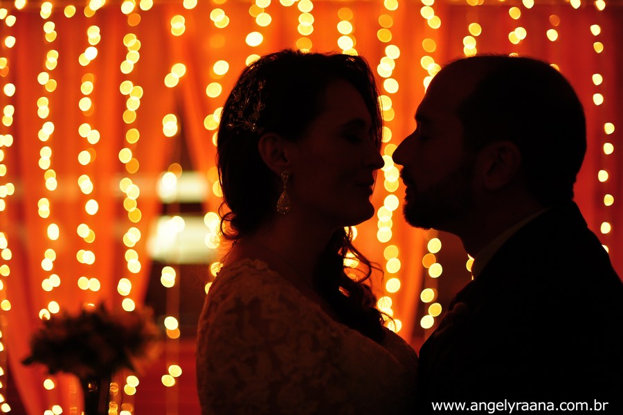 noivos no mini wedding realizado no restaurante nanquin