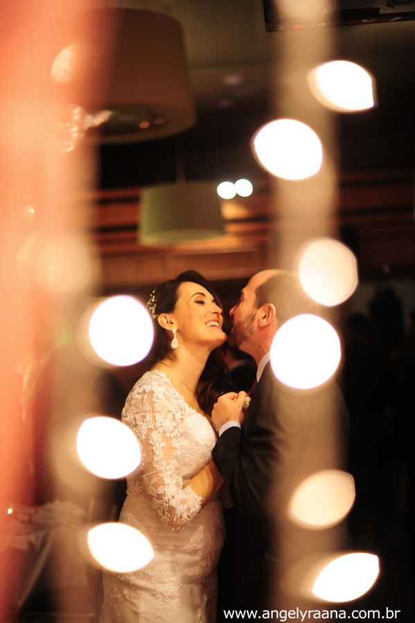 noivos no mini wedding realizado no restaurante nanquin