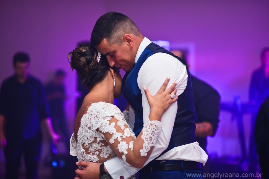 Pista de dança de casamento no Salão Ares - Abrigo do Marinheiro na ilha das flores em São Gonçalo